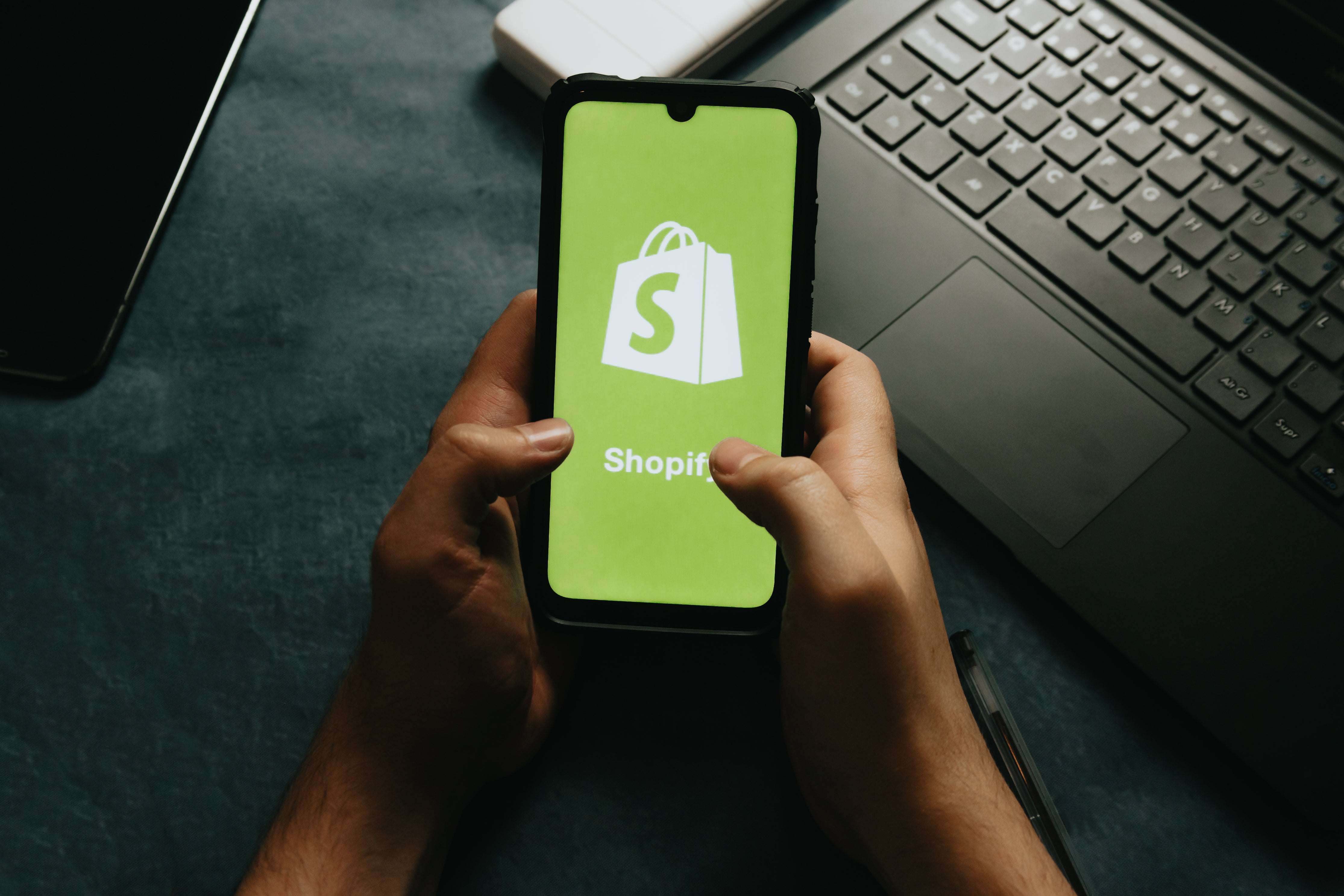 The Importance of Responsive Design for Mobile-Friendly Shopify Stores